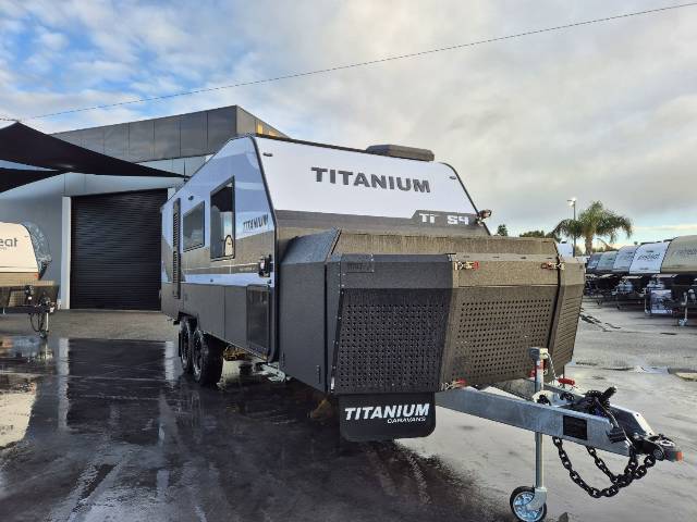 2025 TITANIUM S4 21FD 21′ CLUB LARGE ENSUITE CARAVAN