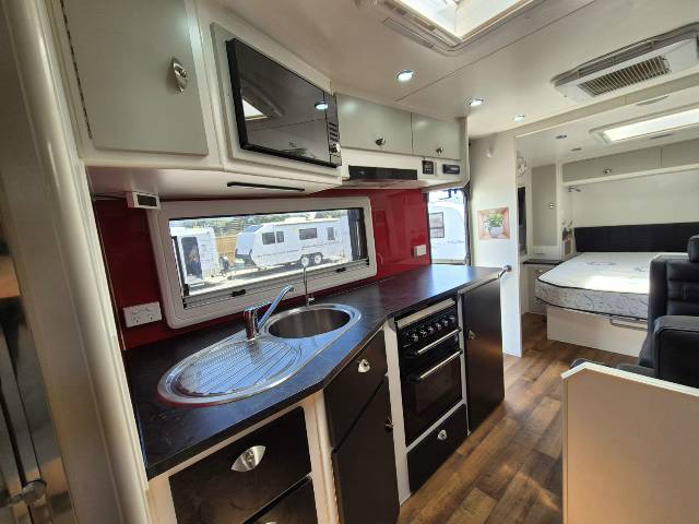 2019 MASTERPIECE PERFORMANCE 206 CARAVAN