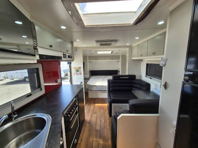 2019 MASTERPIECE PERFORMANCE 206 CARAVAN