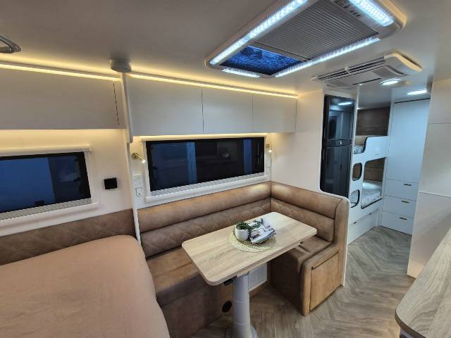 2026 TITANIUM WS1 206KBD/T 20’6 KING BED CARAVAN