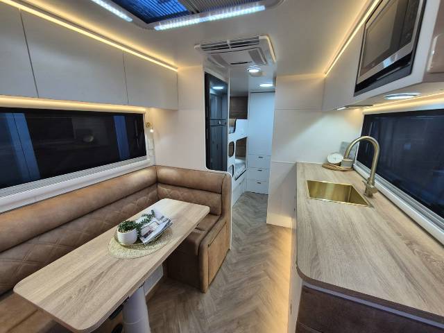 2026 TITANIUM WS1 206KBD/T 20’6 KING BED CARAVAN