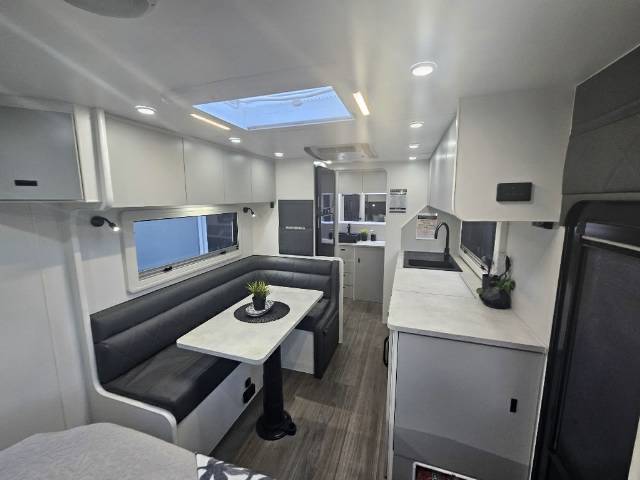 2026 MASTERPIECE PERFORMANCE 186 CARAVAN