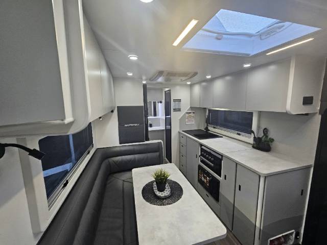 2026 MASTERPIECE PERFORMANCE 186 CARAVAN
