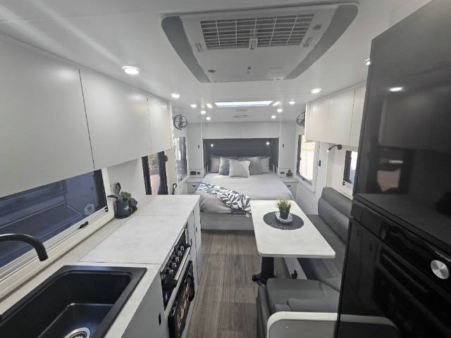 2026 MASTERPIECE PERFORMANCE 186 CARAVAN