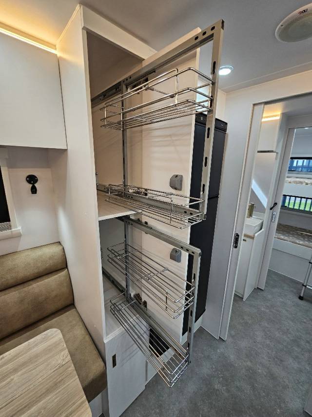 2026 NETWORK RV TOURING 21′ REAR BUNK CARAVAN