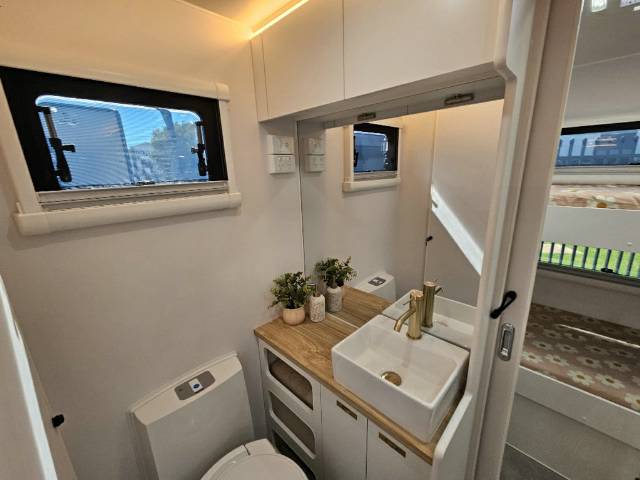 2026 NETWORK RV TOURING 21′ REAR BUNK CARAVAN