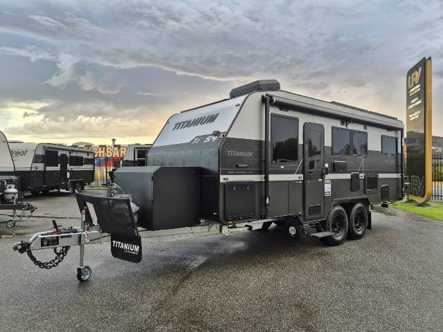 2026 TITANIUM S4 210FD 21′ CLUB LARGE ENSUITE CARAVAN