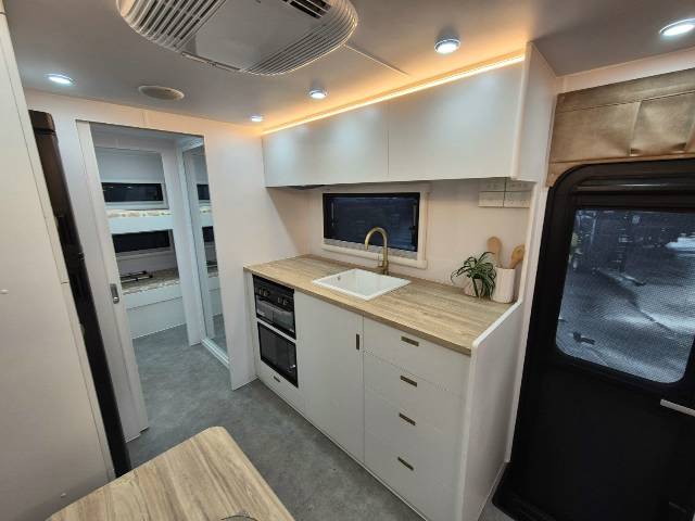 2026 NETWORK RV TOURING 21′ REAR BUNK CARAVAN