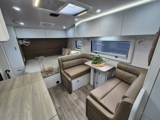 2026 MASTERPIECE PERFORMANCE 18 CARAVAN