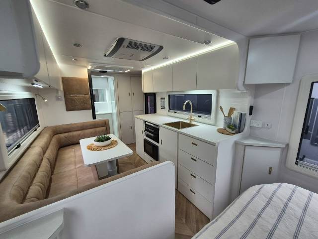 2026 MASTERPIECE PERFORMANCE 206 RD CARAVAN