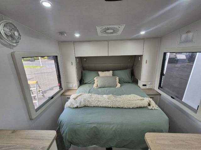 2026 MASTERPIECE PERFORMANCE 196R CARAVAN