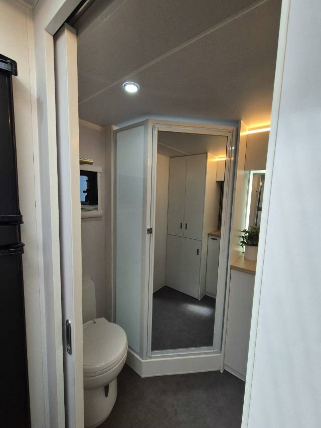 2026 NETWORK RV TOURING 22′ SLIDE OUT CARAVAN