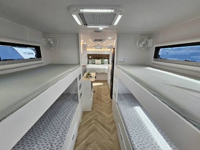 2026 NETWORK RV TERRAIN TUFF 24′ FAMILY 4 BUNK Caravan