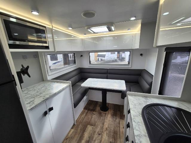 2024 NETWORK RV CARAVANS TOURING 21’6 REAR CLUB CARAVAN
