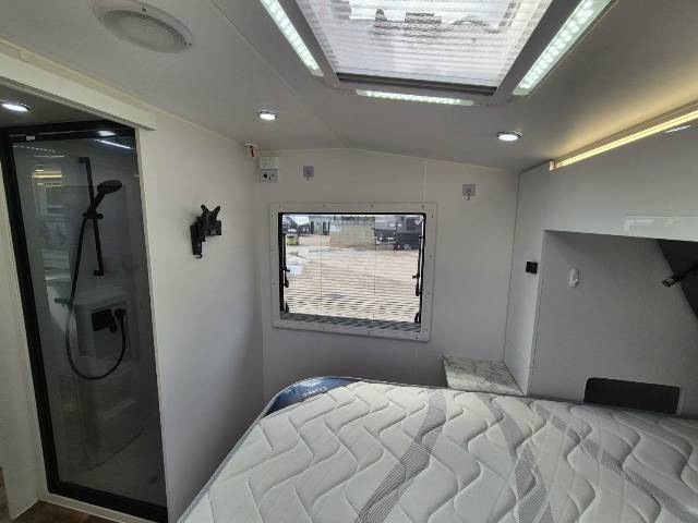 2024 NETWORK RV CARAVANS TOURING 21’6 REAR CLUB CARAVAN