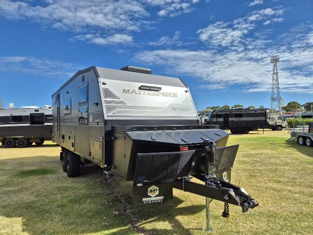 2025 MASTERPIECE DIRECTORS EDITION 23′ CARAVAN