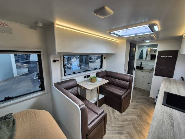 2026 TITANIUM S4 206RD 20’6 REAR DOOR CARAVAN