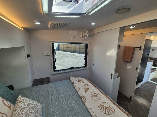 2026 NETWORK RV TOURING 21’6 REAR CLUB CARAVAN