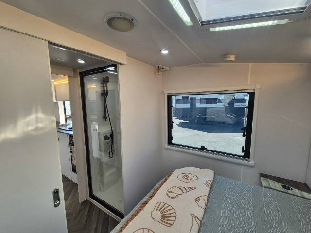 2026 NETWORK RV TOURING 21’6 REAR CLUB CARAVAN