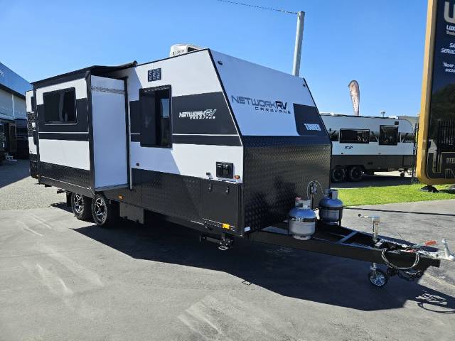 2026 NETWORK RV TOURING 22′ FAMILY SLIDEOUT CARAVAN