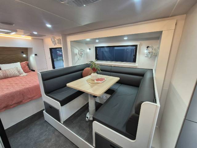 2026 NETWORK RV TOURING 22′ FAMILY SLIDEOUT CARAVAN