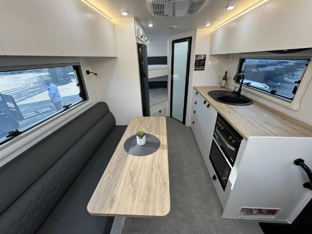 2026 NETWORK RV TERRAIN TUFF 19’6 EW FAMILY BUNK CARAVAN