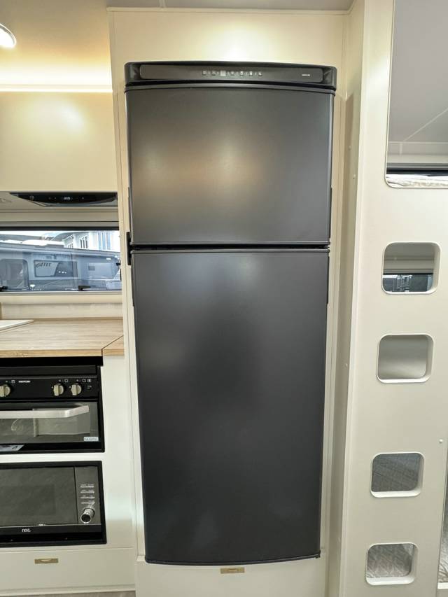 2026 NETWORK RV TERRAIN TUFF 21′ FAMILY 3 BUNK CARAVAN