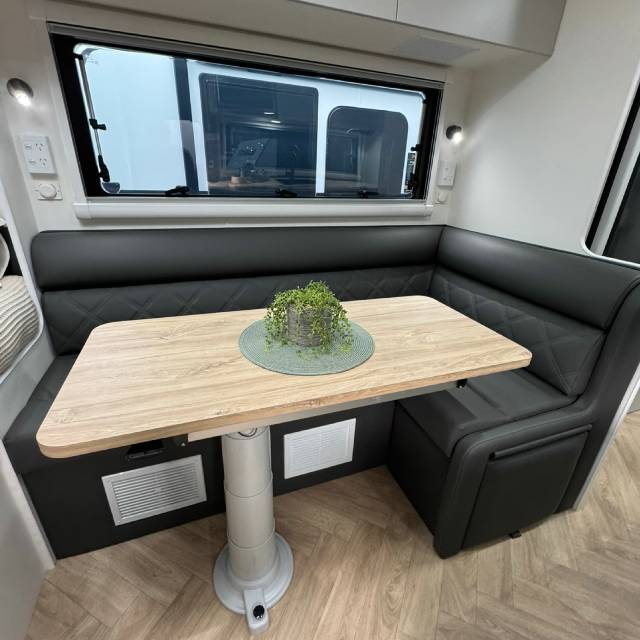 2026 TITANIUM S3 196D/T QUEEN EW BUNK CARAVAN