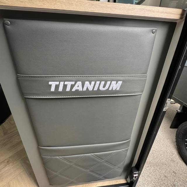 2026 TITANIUM S3 196D/T QUEEN EW BUNK CARAVAN