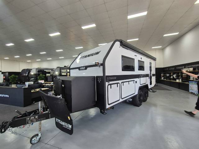 2026 TITANIUM HS2 196HTF 19’6 HT FAMILY BUNK CARAVAN