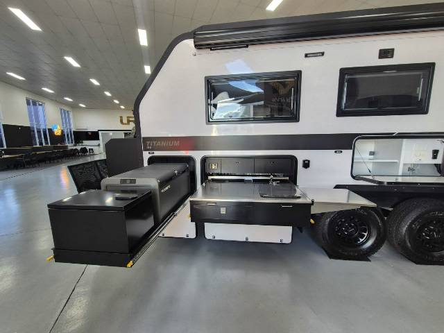 2026 TITANIUM HS2 196HTF 19’6 HT FAMILY BUNK CARAVAN