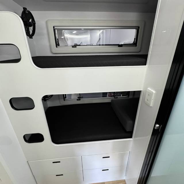2026 TITANIUM HS2 196HTF 19’6 HT FAMILY BUNK CARAVAN