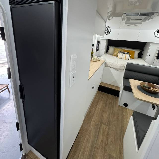 2026 TITANIUM HS2 196HTF 19’6 HT FAMILY BUNK CARAVAN
