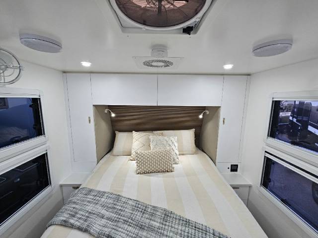 2026 RETREAT DAYDREAM 226R CARAVAN