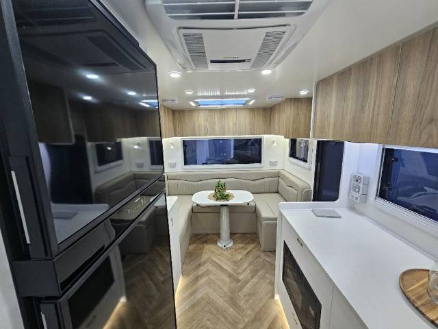 2026 RETREAT DAYDREAM 226R CARAVAN