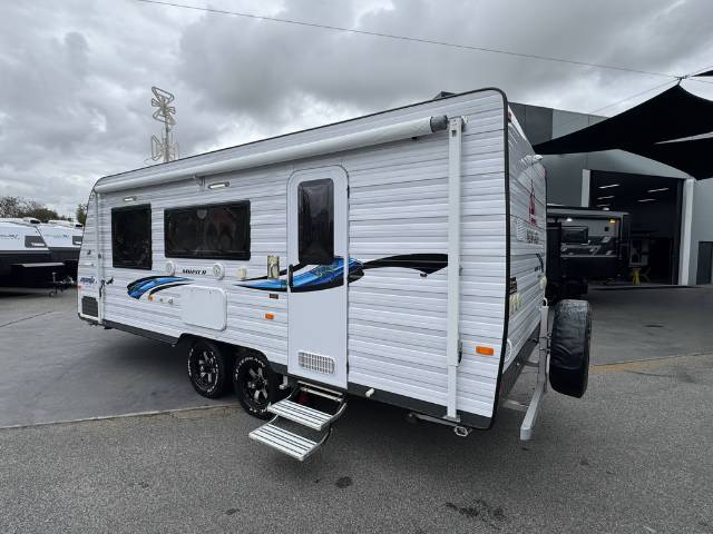 2018 NEW AGE MANTA RAY 19 CARAVAN