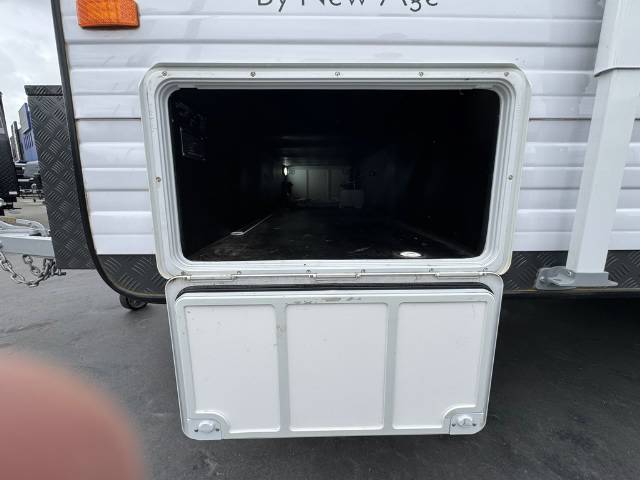 2018 NEW AGE MANTA RAY 19 CARAVAN