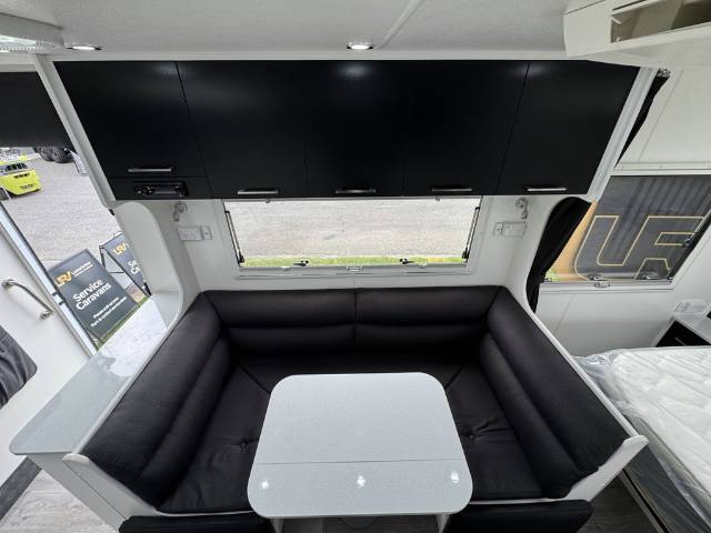2018 NEW AGE MANTA RAY 19 CARAVAN