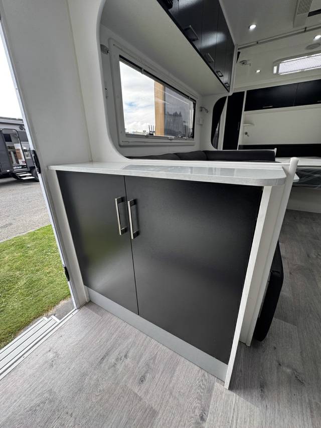 2018 NEW AGE MANTA RAY 19 CARAVAN