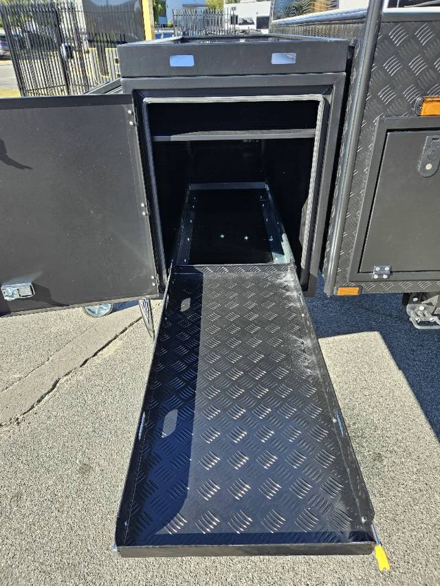2025 RETREAT ERV 217C CARAVAN