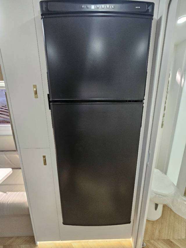 2025 RETREAT ERV 217C CARAVAN