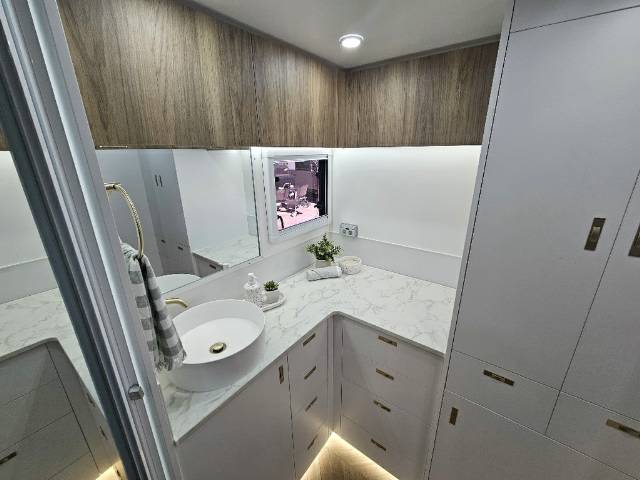 2025 RETREAT ERV 217C CARAVAN