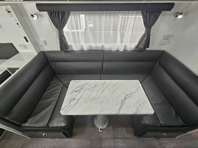 2018 RETREAT FRASER 216R CARAVAN