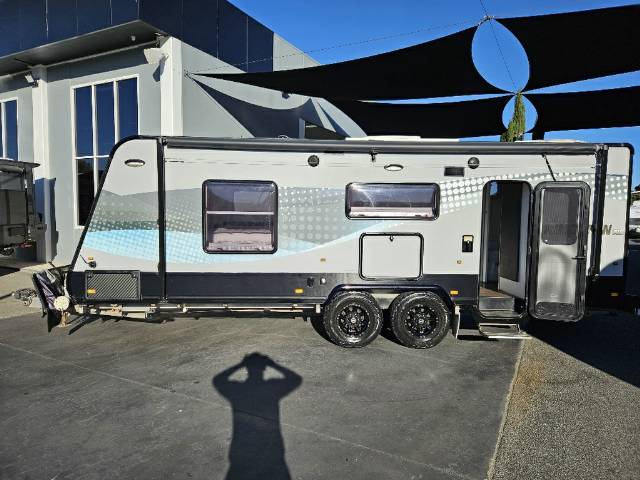 2017 COROMAL PRINCETON 710 XC CARAVAN