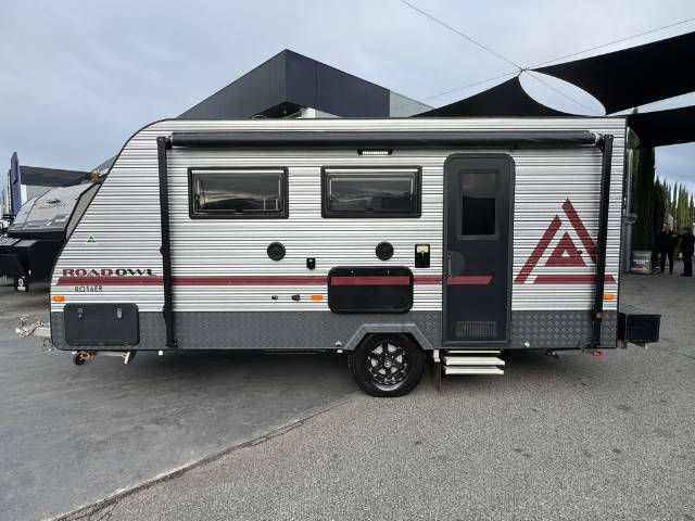 2019 NEWAGE ROADOWL CARAVAN