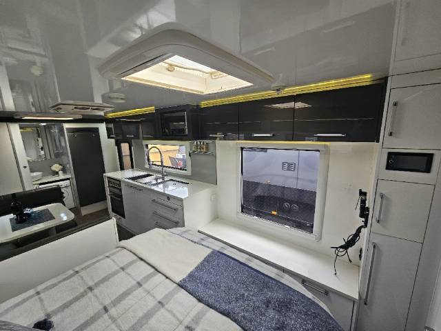 2017 COROMAL PRINCETON 710 XC CARAVAN