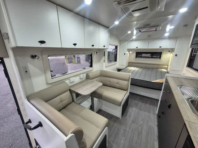 2023 FRANKLIN CORE CARAVAN