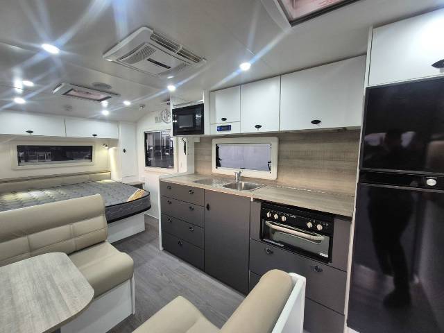2023 FRANKLIN CORE CARAVAN