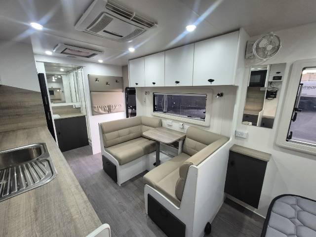 2023 FRANKLIN CORE CARAVAN