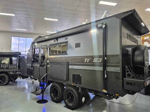 2025 TITANIUM S3 18D/T QUEEN EAST-WEST BUNK CARAVAN